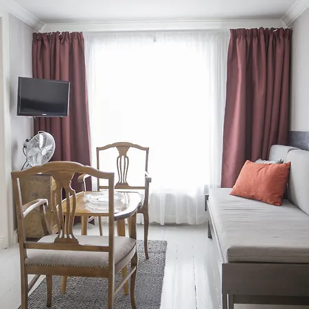 ホテル Hotelli Punkaharju プンカハルユ